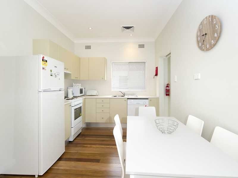 12 Tomaree Rd, Shoal Bay NSW 2315