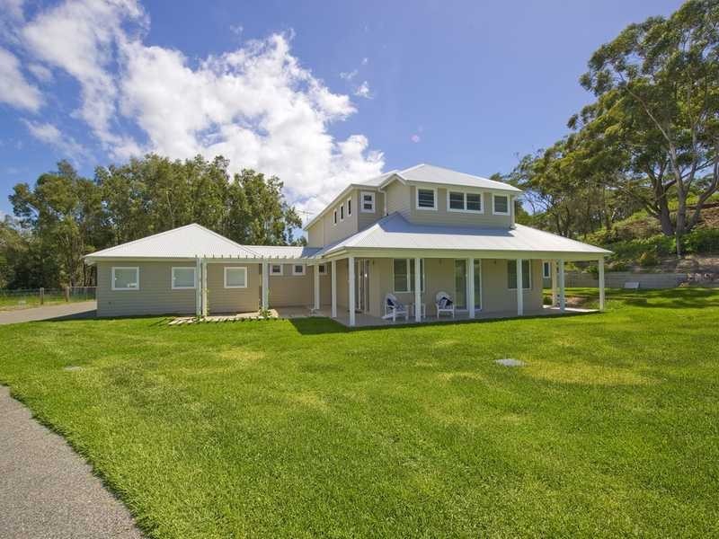 16 Reflections Drive, One Mile NSW 2316