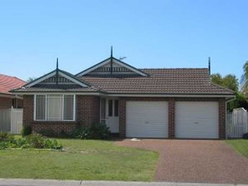 18a Pebble Parade, Fingal Bay NSW 2315