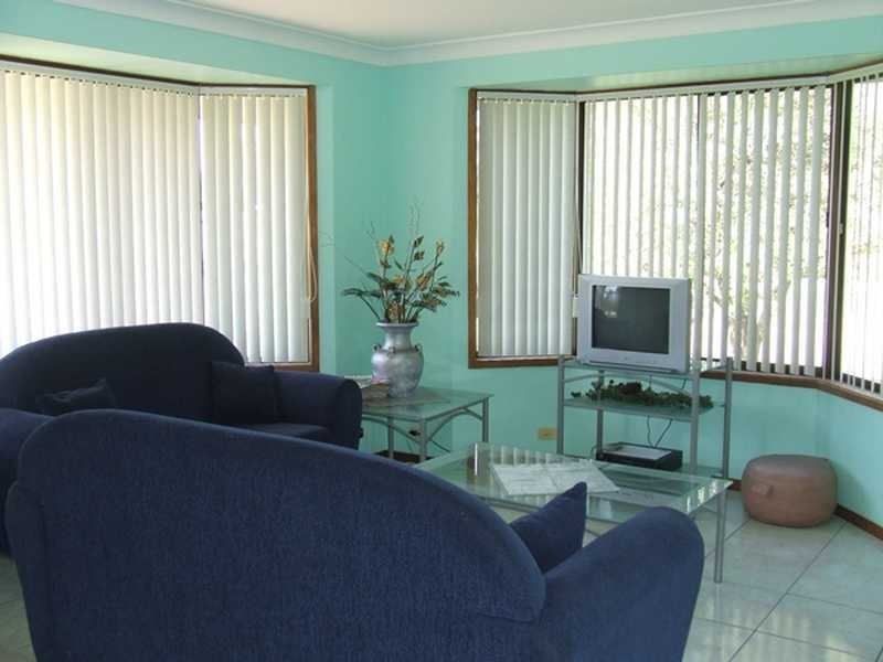 1/4 Whitesands Road, Fingal Bay NSW 2315