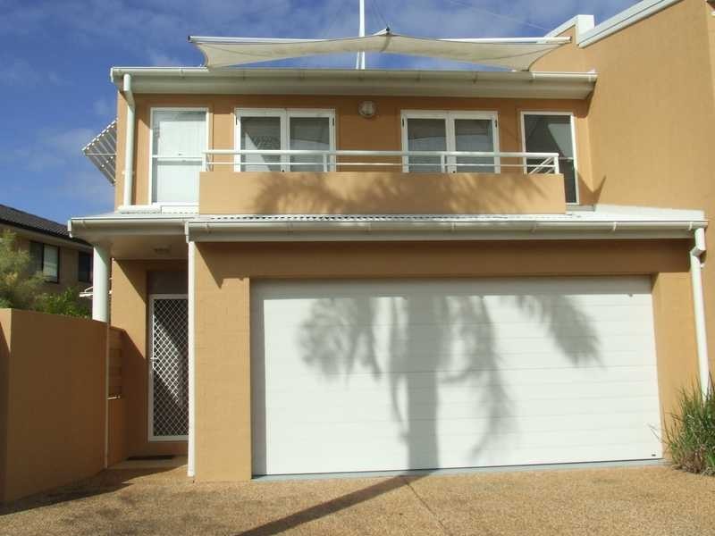 1/2-8 Ala Moana Way, Fingal Bay NSW 2315