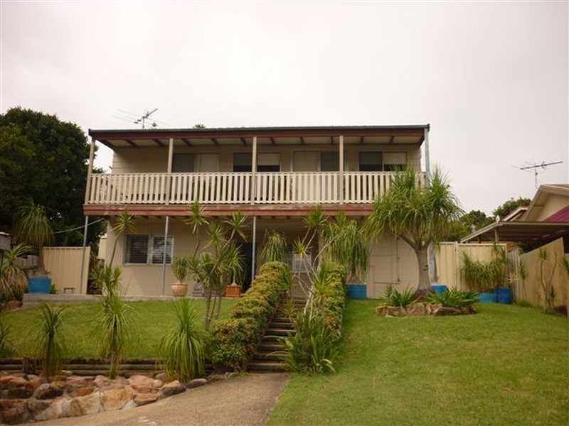 Unit 1/19 Boulder Bay Road, Fingal Bay NSW 2315