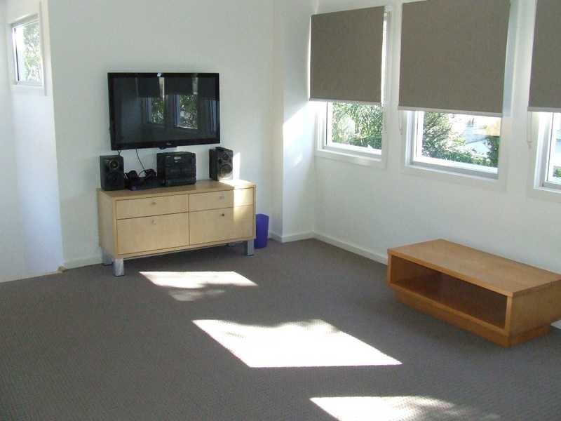 2/9 Bent Street, Fingal Bay NSW 2315