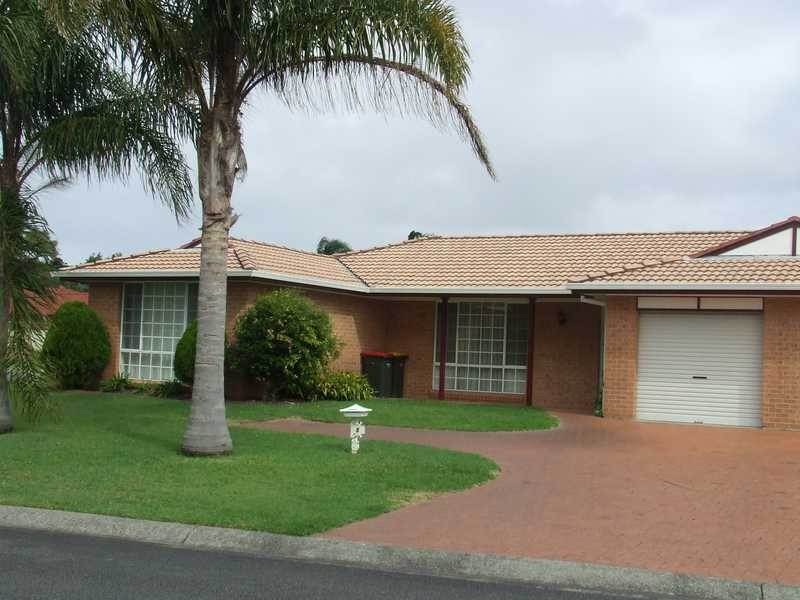 Unit 1/2 Reef Close, Fingal Bay NSW 2315