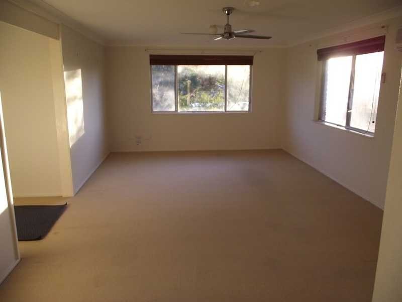2/14 Essendene, Shoal Bay NSW 2315