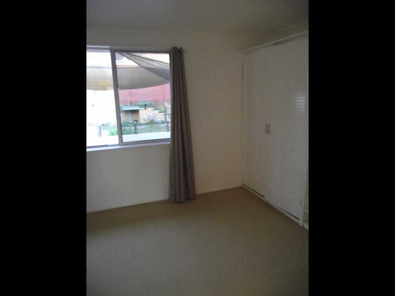 2/14 Essendene, Shoal Bay NSW 2315
