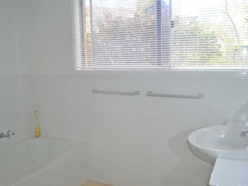 18 Voyager Cl, Nelson Bay NSW 2315