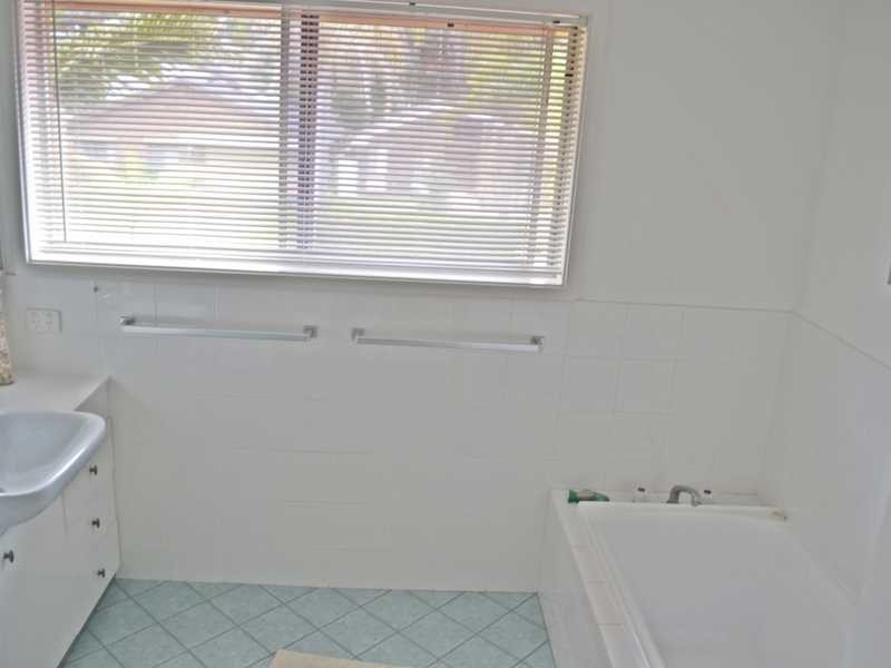 18 Voyager Cl, Nelson Bay NSW 2315