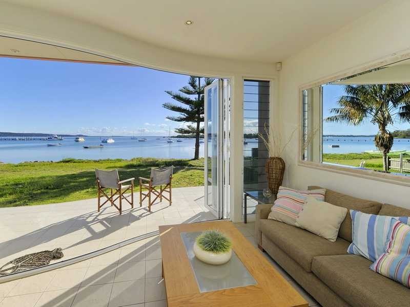 22 Sunset Boulevarde, Soldiers Point NSW 2317