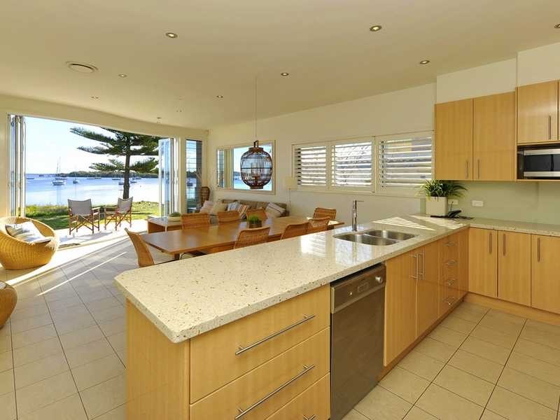 22 Sunset Boulevarde, Soldiers Point NSW 2317