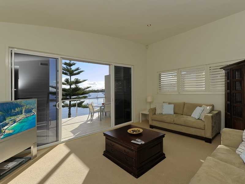 22 Sunset Boulevarde, Soldiers Point NSW 2317