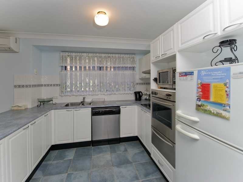 1/12 Voyager Cl, Nelson Bay NSW 2315