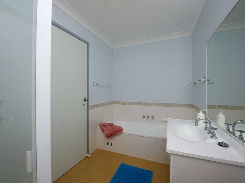 1/12 Voyager Cl, Nelson Bay NSW 2315