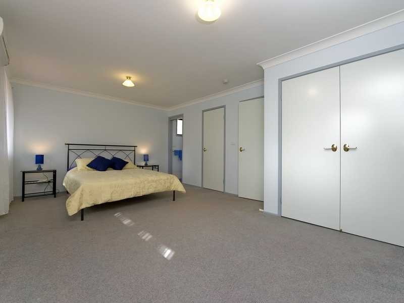 1/12 Voyager Cl, Nelson Bay NSW 2315