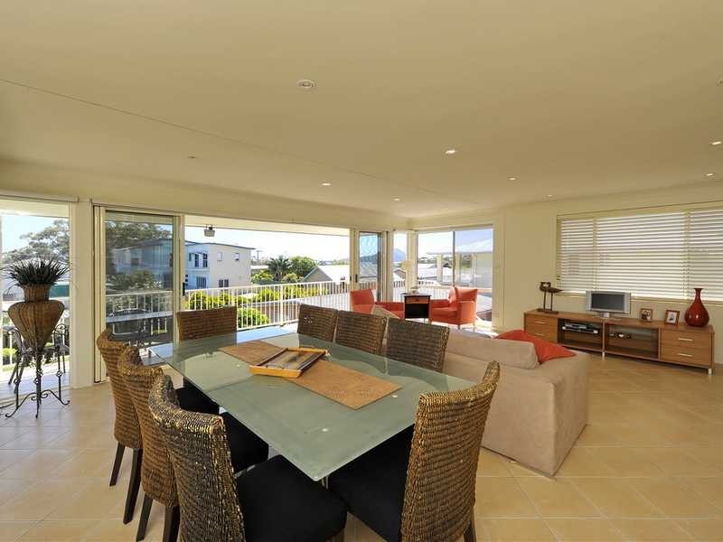 28 Kerrigan St, Nelson Bay NSW 2315