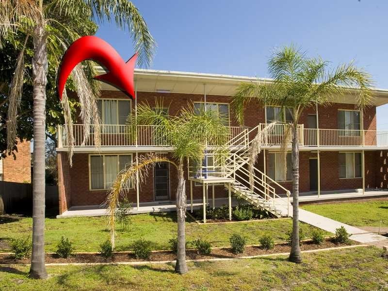 Unit 3/2 Victor Parade, Shoal Bay NSW 2315
