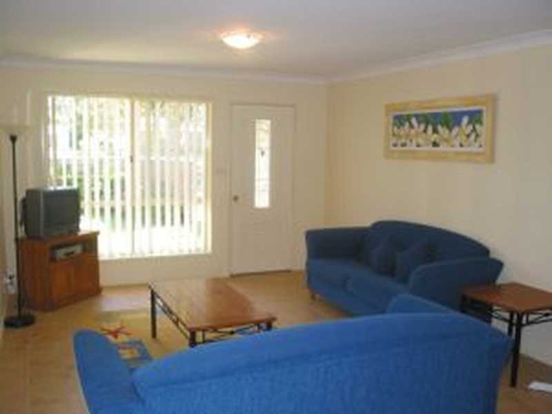 1/7 Crystal Close, Fingal Bay NSW 2315