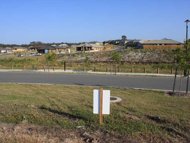 Lot 548 Banks Drive, Ormeau QLD 4208