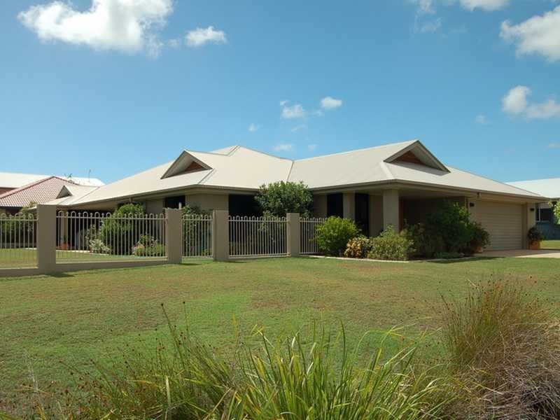 6 Sandleigh Crescent, Sippy Downs QLD 4556