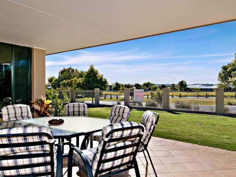 6 Sandleigh Crescent, Sippy Downs QLD 4556