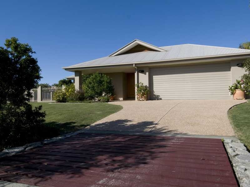 6 Sandleigh Crescent, Sippy Downs QLD 4556