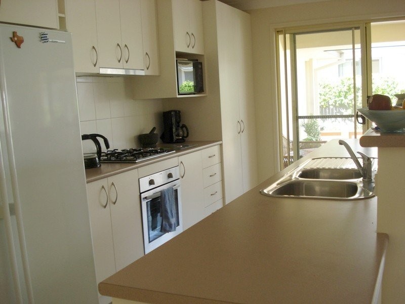 13 Burrows Street, Sippy Downs QLD 4556