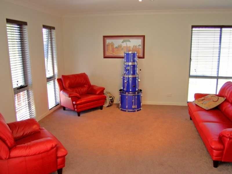 6 Alpinia Street, Sippy Downs QLD 4556