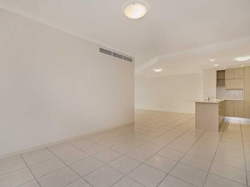 Unit/7-106 Burnett St, Buderim QLD 4556