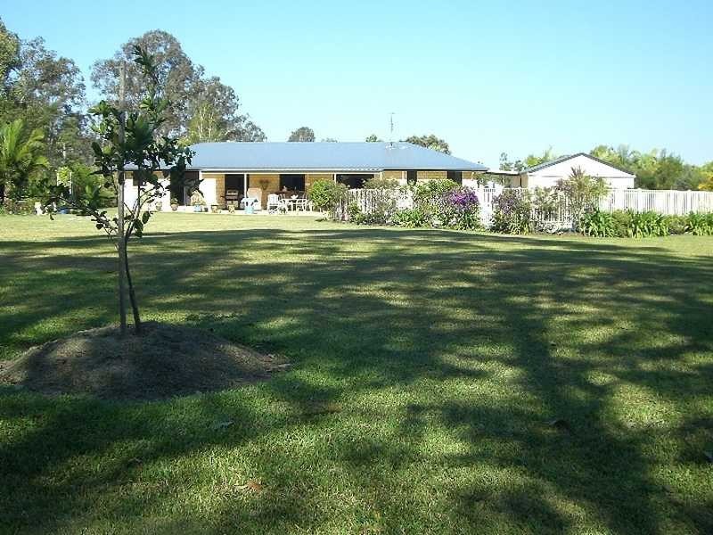 6 Forsyth Place, Mooloolah Valley QLD 4553