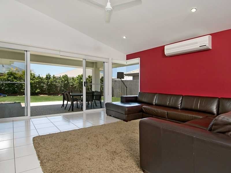 9 Davis Street, Sippy Downs QLD 4556