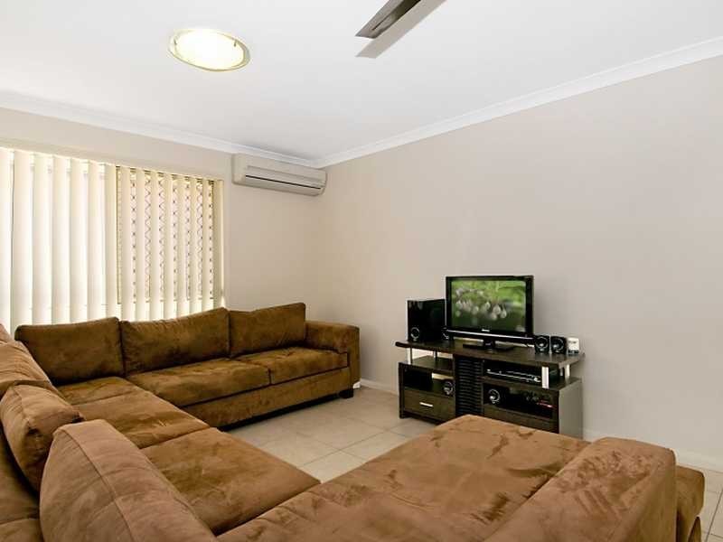 21 BATEMAN ST, Sippy Downs QLD 4556