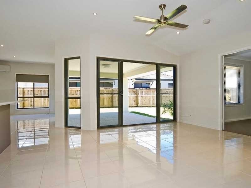 4 Peppermint Crescent, Sippy Downs QLD 4556