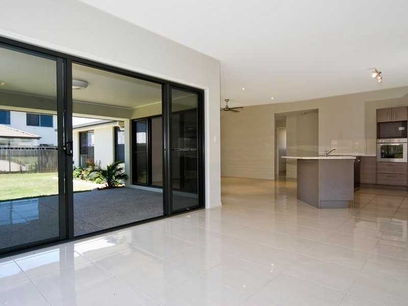 4 Peppermint Crescent, Sippy Downs QLD 4556