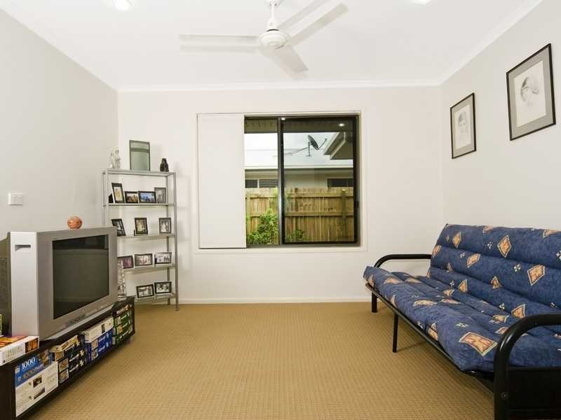 32 Chestwood Cres, Sippy Downs QLD 4556