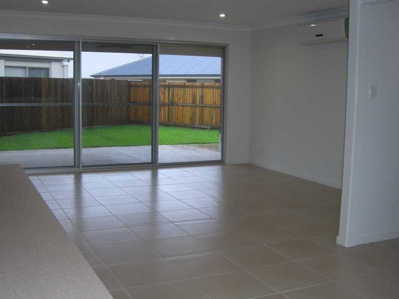 22 Silvereye Street, Sippy Downs QLD 4556