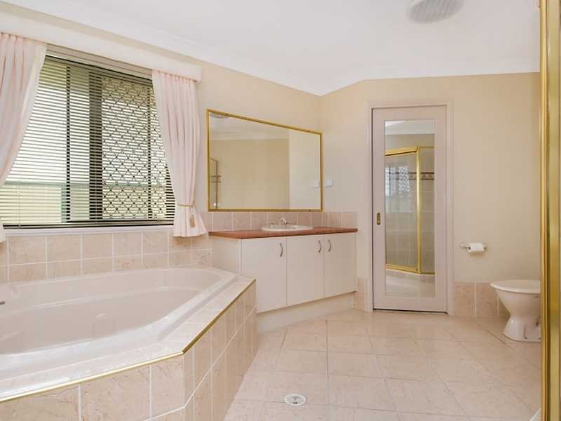 13 Wellman Crescent, Sippy Downs QLD 4556