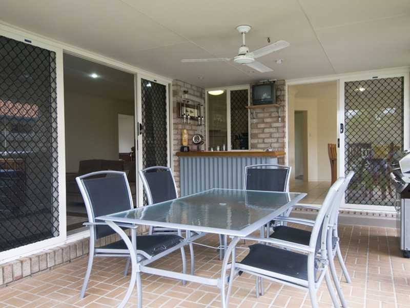 27 Trinity Cr, Sippy Downs QLD 4556