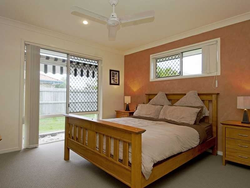 27 Trinity Cr, Sippy Downs QLD 4556
