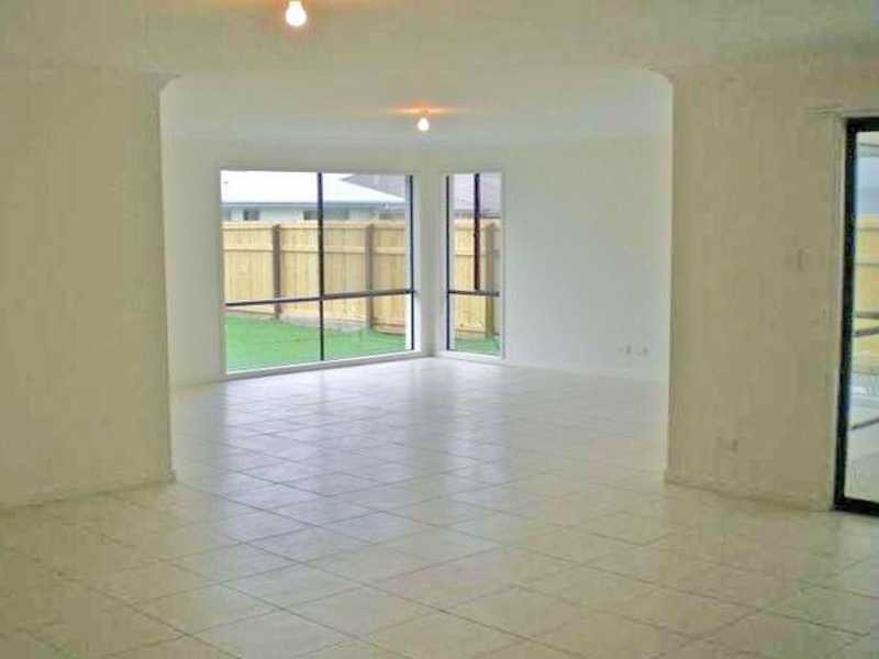 8 Ribbonwood Street, Sippy Downs QLD 4556