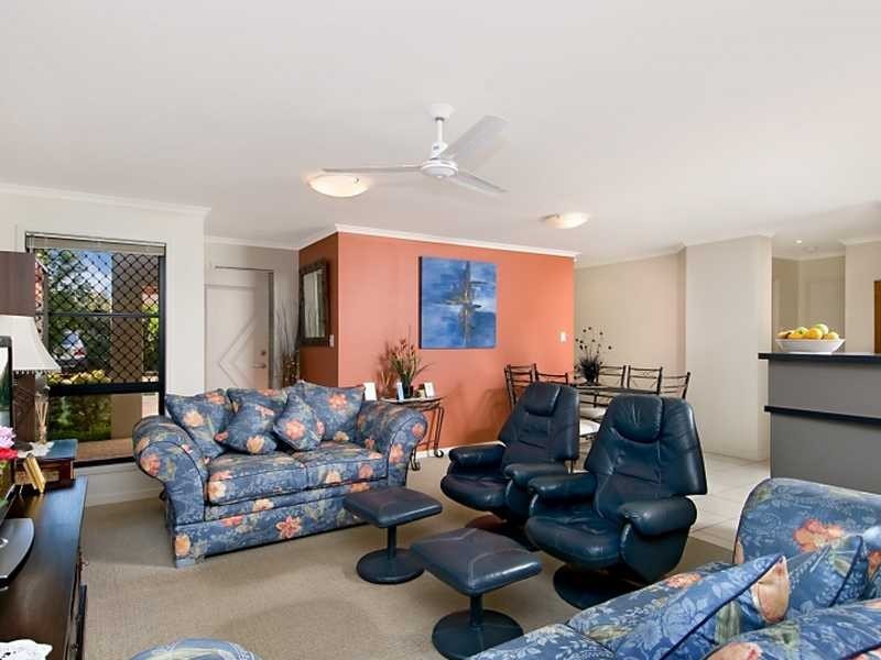 Unit 2/1 Lakehead Dr, Sippy Downs QLD 4556