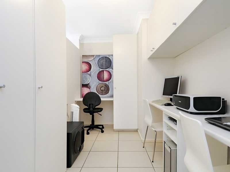 3 Sorbonne Close, Sippy Downs QLD 4556