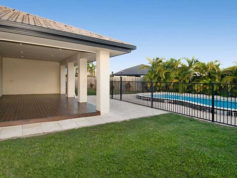 14 Wellman Crescent, Sippy Downs QLD 4556