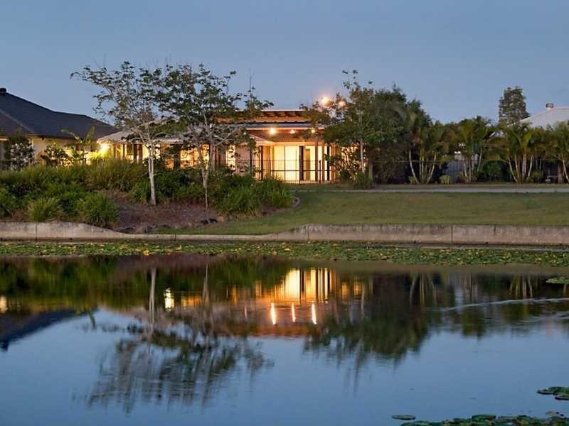 16 Edgewater Place, Sippy Downs QLD 4556