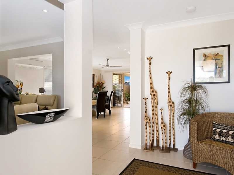 9 Beethoven Circuit, Sippy Downs QLD 4556