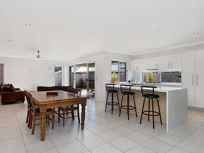 7 Silvereye Street, Sippy Downs QLD 4556
