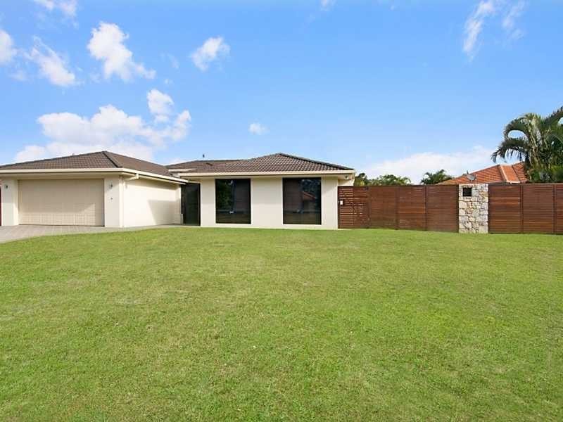 18 Oak Grove Way, Sippy Downs QLD 4556