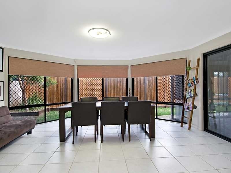 18 Oak Grove Way, Sippy Downs QLD 4556