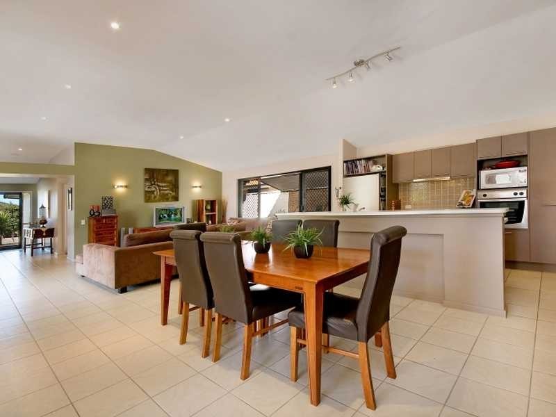 7 Courtenay Pl, Sippy Downs QLD 4556