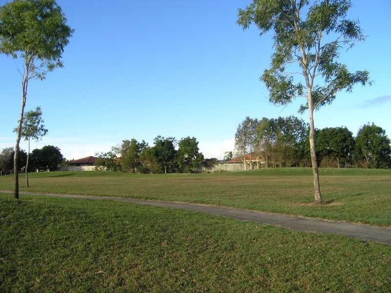 1 CONSTANCE LA, Sippy Downs QLD 4556