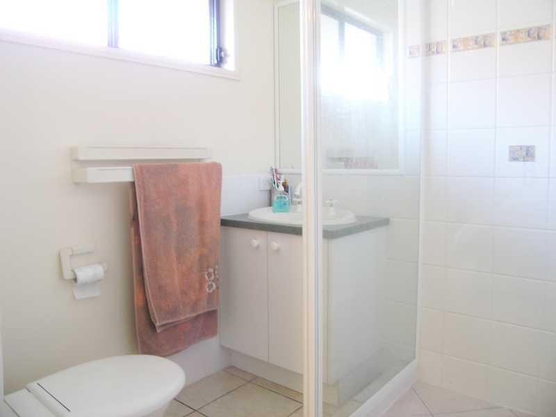1 CONSTANCE LA, Sippy Downs QLD 4556
